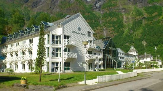 ../../holiday-hotels/?HolidayID=176&HotelID=216&HolidayName=Norway-Norway+%2D+Into+the+Fjords+-&HotelName=Fretheim+Hotel+4%2A%2C+Flam">Fretheim Hotel 4*, Flam
